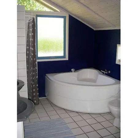 Whirlpool Comfortable * Binderup Strand